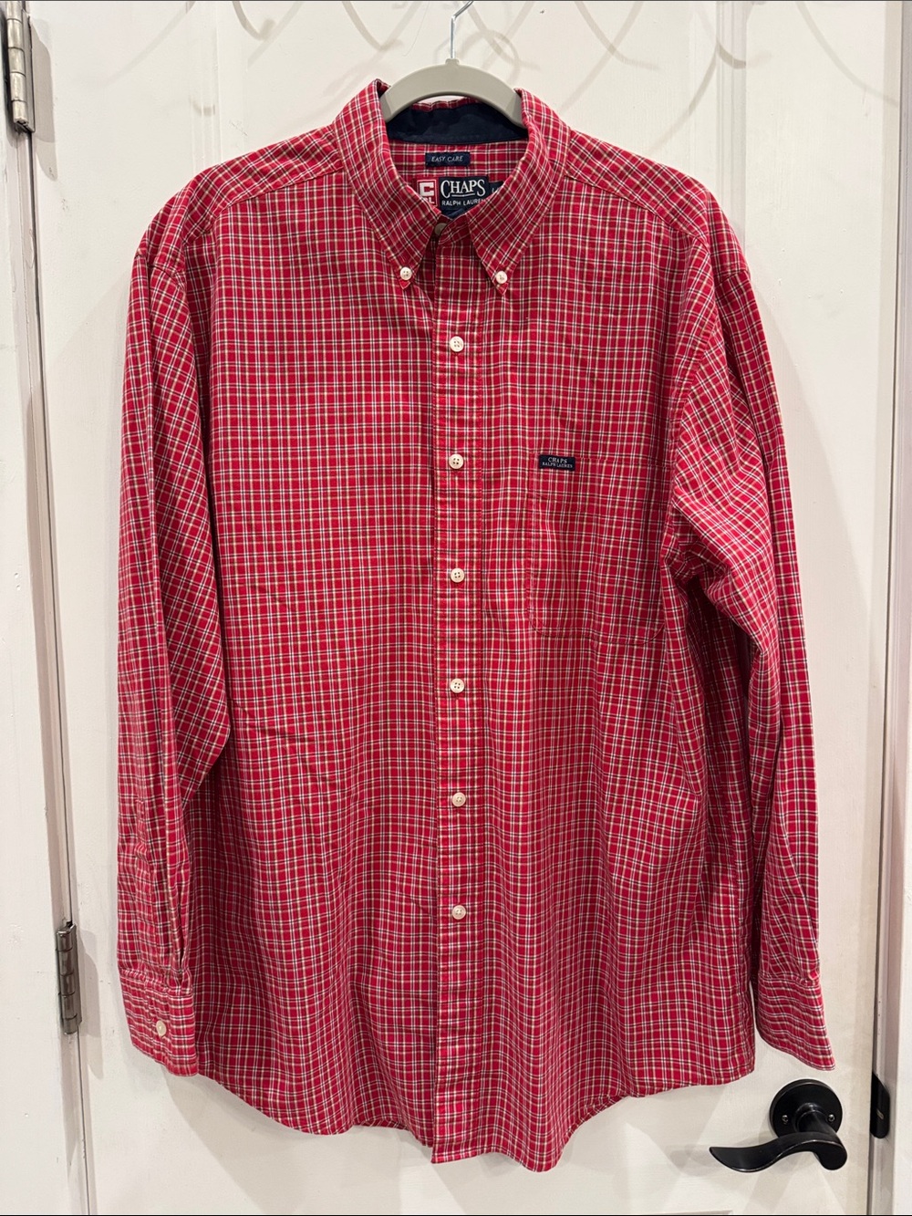 Chaps Ralph Lauren Vintage Men's Red & Navy Plaid Button-Down Easy Care Shirt